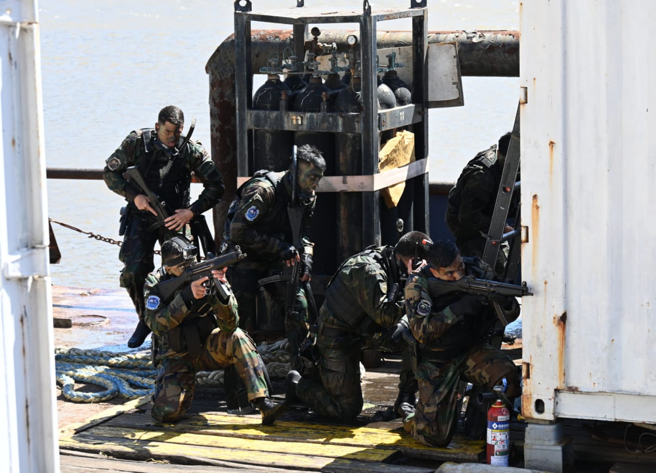 Fotografías: cortesía de la Agrupación Fuerzas Especiales Albatros – Prefectura Naval Argentina.